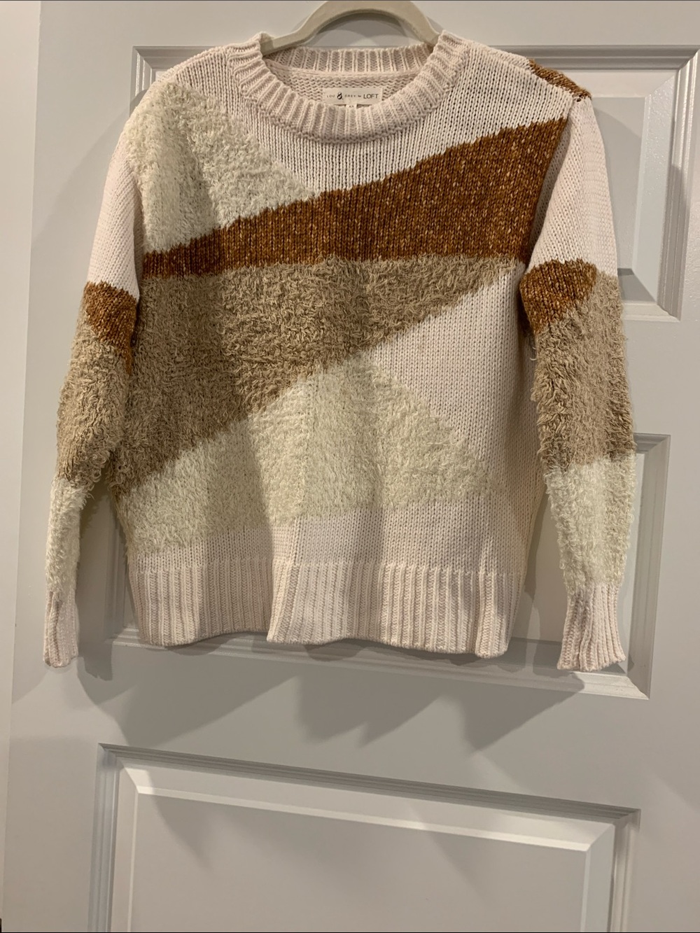 Lou n gray sweater